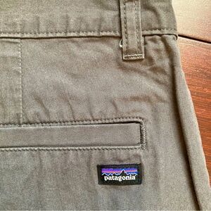 Patagonia Men's Gray Organic Cotton Chino Flat Front Shorts Size 34 STY 57726
